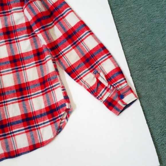 Vintage soft distressed red white blue plaid flannel long sleeve button shirt - Picture 11 of 11
